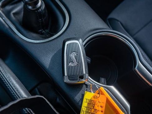 Used 2020 Ford Mustang Shelby GT350 w/ Technology Package image 33