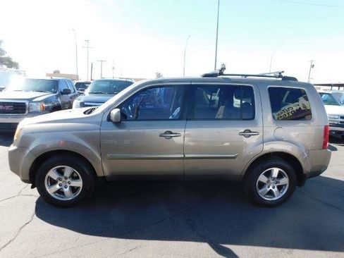 Used 2011 Honda Pilot EX-L image 4