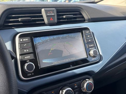Used 2025 Nissan Versa SV FWD image 22