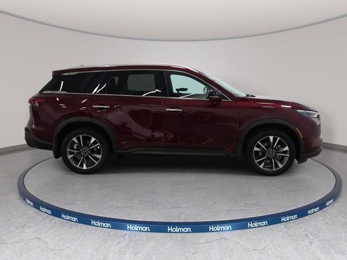 Certified 2023 INFINITI QX60 Luxe w/ Cargo Package AWD/4WD image 4