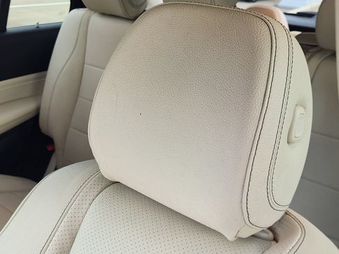 Used 2021 Mercedes-Benz GLE 350 4MATIC image 23