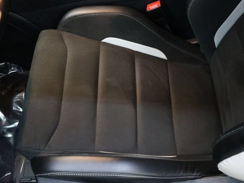 Used 2021 Ford Mustang Shelby GT500 w/ Carbon Fiber Track Pack RWD image 79