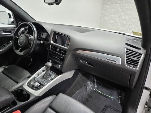 Used 2017 Audi Q5 2.0T Premium Plus w/ Technology Package image 56