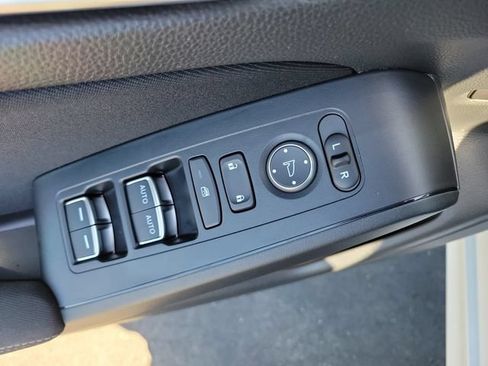 Certified 2024 Honda Civic EX image 18