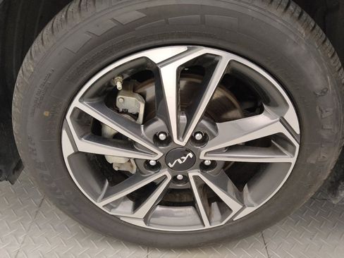 Used 2022 Kia Forte LXS w/ LXS Technology Package FWD image 31