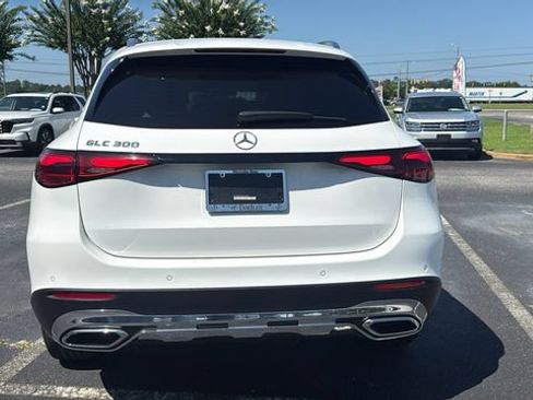 Used 2025 Mercedes-Benz GLC 300 image 6