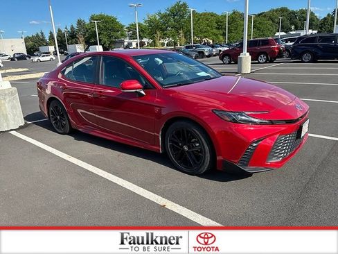 Certified 2025 Toyota Camry SE FWD image 2