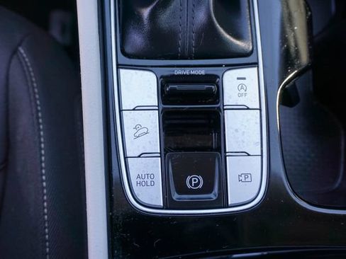 Used 2022 Hyundai Tucson SE FWD image 16