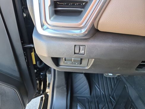 New 2026 GMC Canyon Denali w/ LPO, Denali Black Edition AWD/4WD image 38