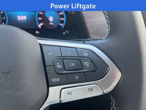 New 2026 Volkswagen Atlas SE FWD image 11