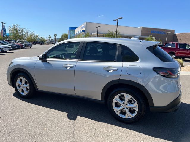 Certified 2023 Honda HR-V LX image 4