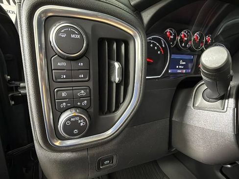 Used 2021 Chevrolet Silverado 1500 LT Trail Boss w/ Convenience Package II AWD/4WD image 20