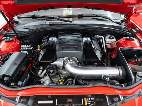 Used 2015 Chevrolet Camaro SS w/ LPO, Black Appearance Package RWD image 25