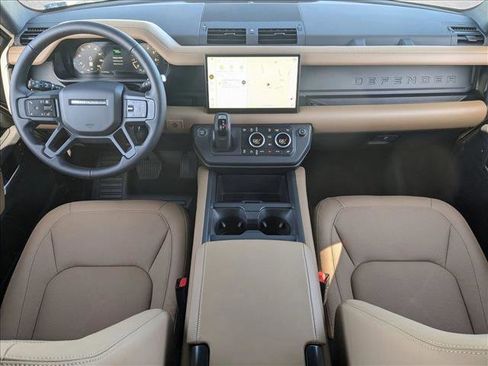 Used 2025 Land Rover Defender 110 S image 15