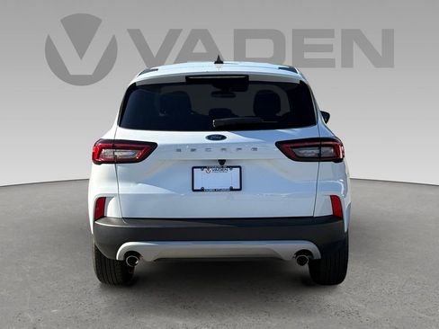 Used 2024 Ford Escape Base image 19