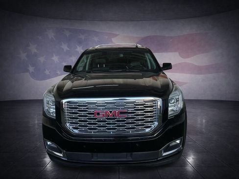 Used 2018 GMC Yukon Denali image 8
