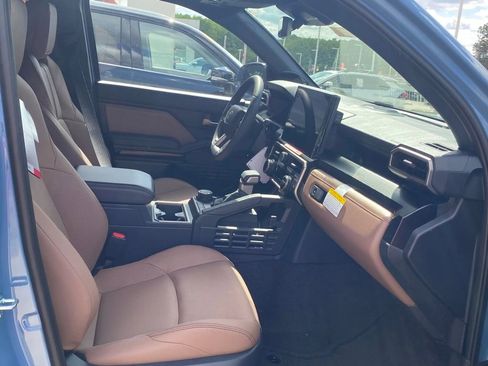 New 2026 Toyota 4Runner 4WD image 17