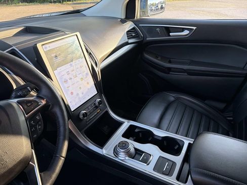 Used 2024 Ford Edge SEL w/ Convenience Package image 29