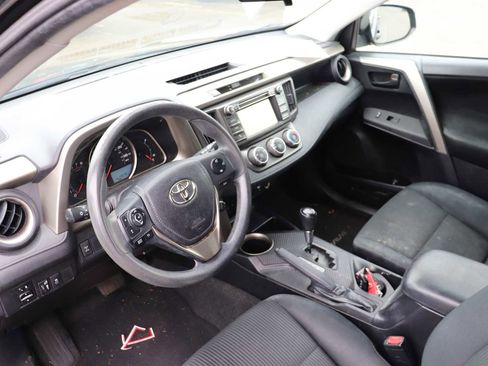 Used 2014 Toyota RAV4 LE image 10