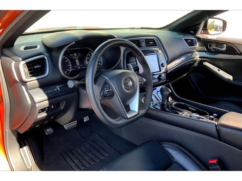Used 2021 Nissan Maxima SR w/ Sport Mat Group image 13