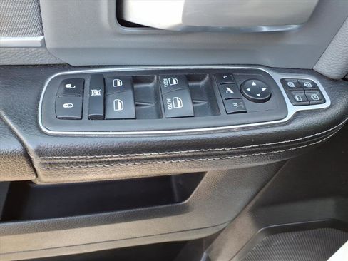 Used 2023 RAM 2500 Big Horn w/ Level 1 Equipment Group image 26