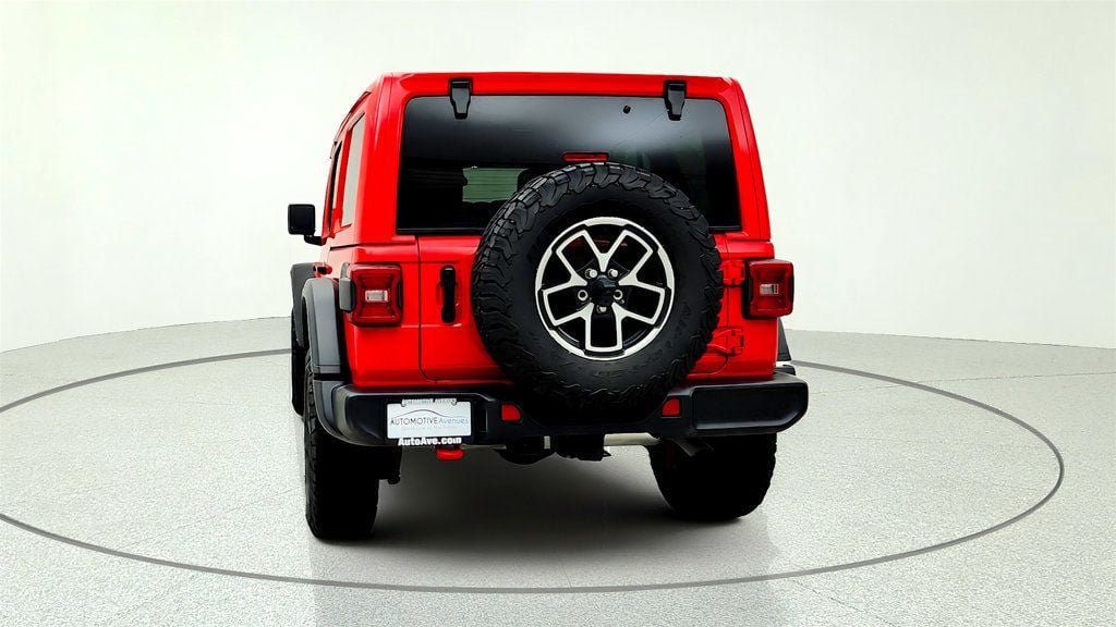 Used 2026 Jeep Wrangler Unlimited Rubicon AWD/4WD image 6