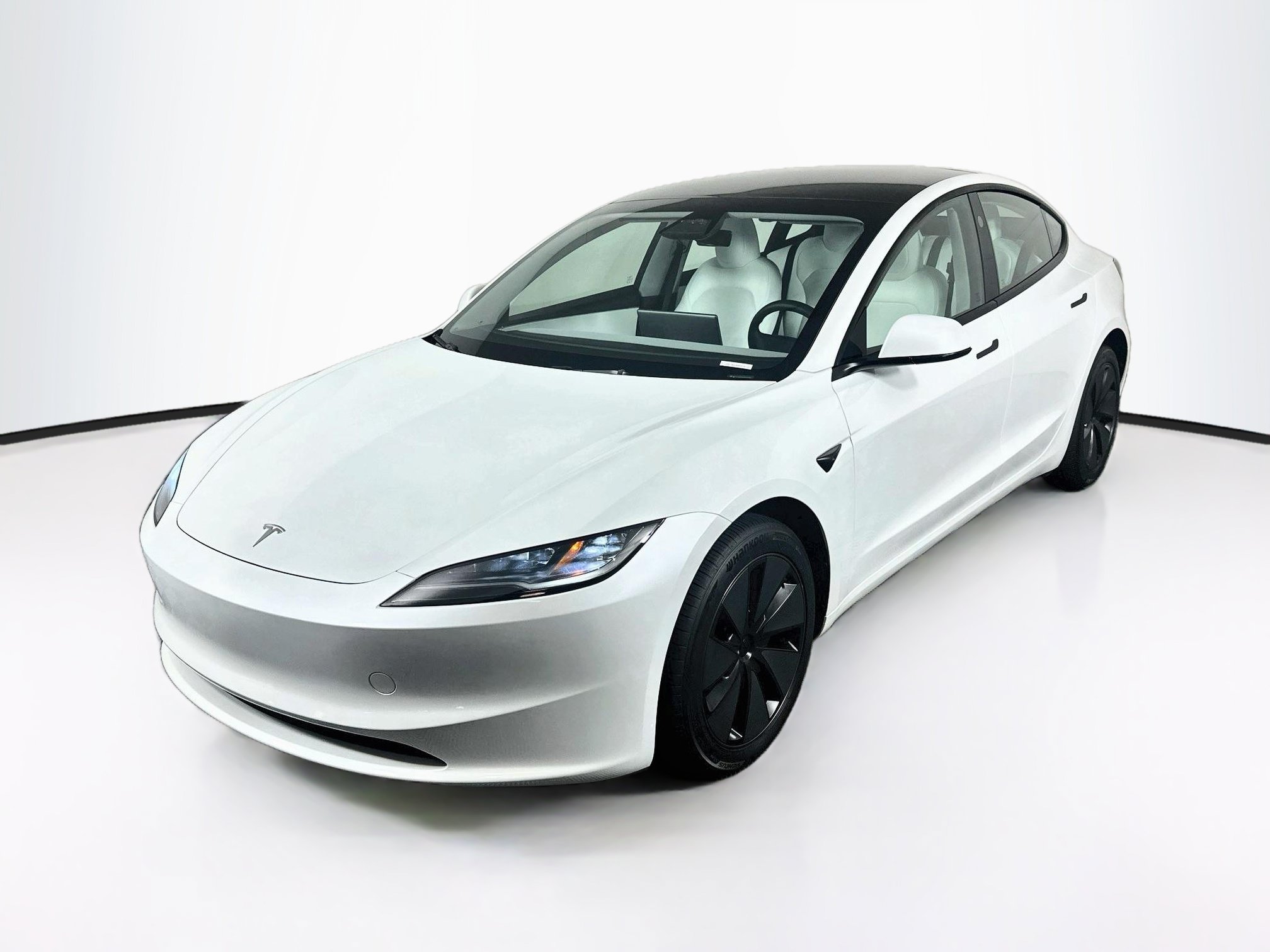 Used 2025 Tesla Model 3 Long Range RWD image 3