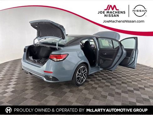 Certified 2025 Nissan Sentra SR image 14