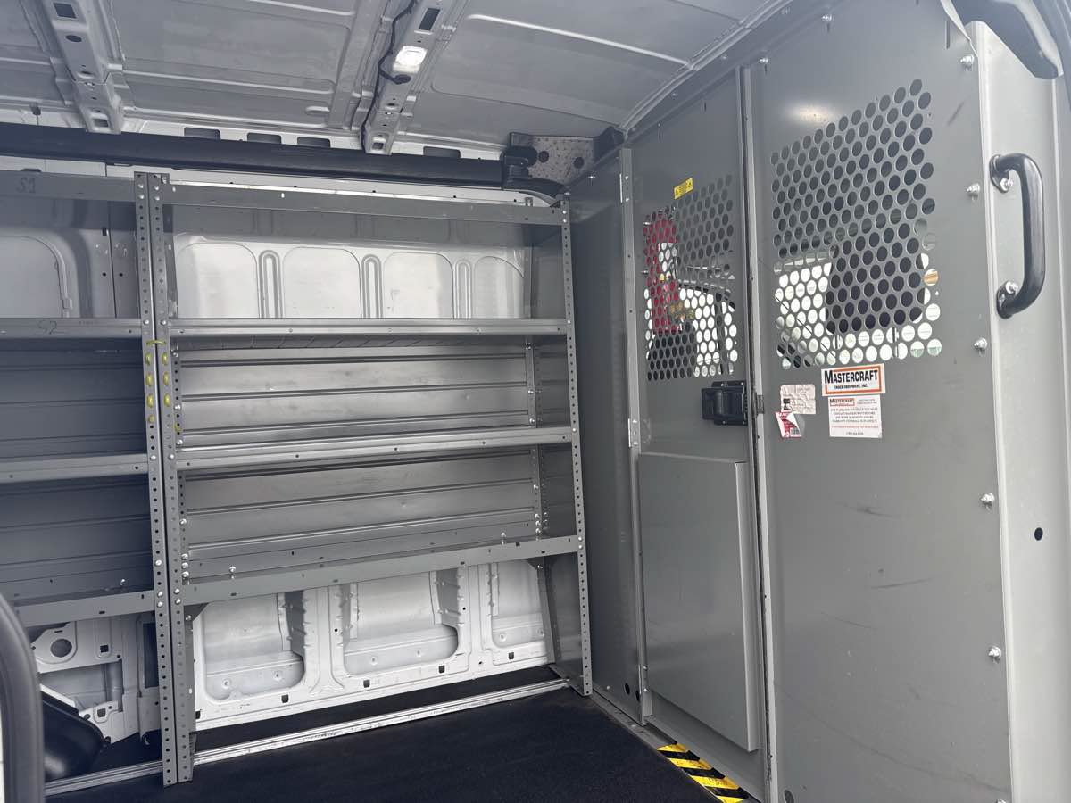 Used 2019 Ford Transit 250 130 Medium Roof RWD image 7