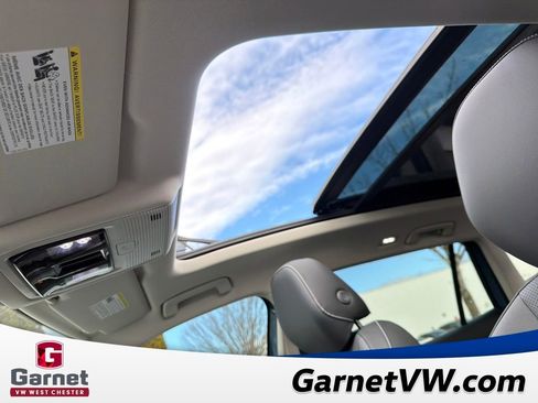 New 2026 Volkswagen Tiguan SE image 17