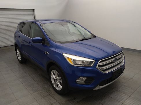 Used 2017 Ford Escape SE FWD image 13