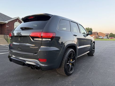Used 2018 Jeep Grand Cherokee Trackhawk AWD/4WD image 8