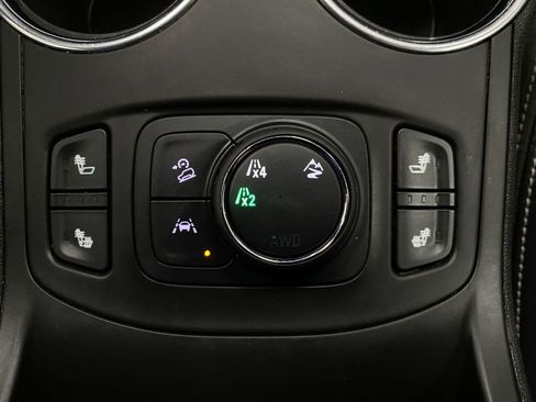 Used 2023 GMC Terrain SLT AWD/4WD image 25