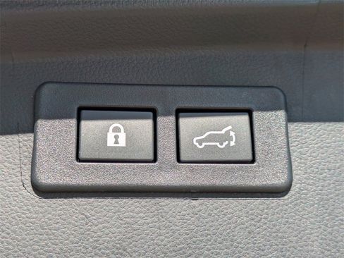 Certified 2025 Subaru Outback Limited w/ Popular Package #2 image 13