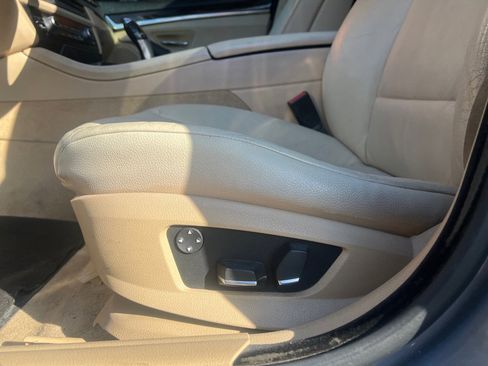 Used 2011 BMW 528i Sedan image 34