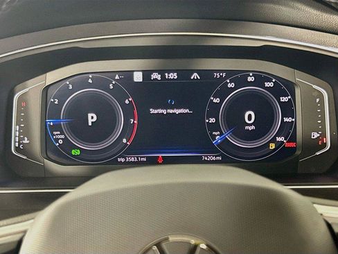 Certified 2022 Volkswagen Tiguan SEL R-Line AWD/4WD image 12
