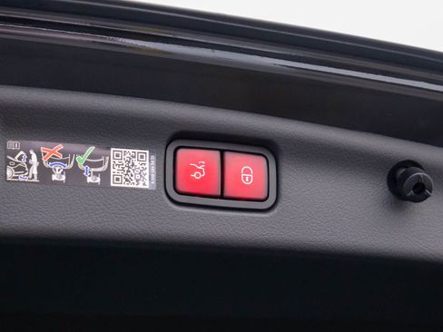 New 2026 Mercedes-Benz C 300 C 300 image 32