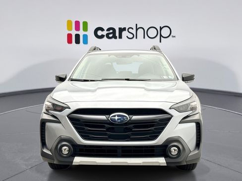 Used 2025 Subaru Outback Limited AWD/4WD image 8