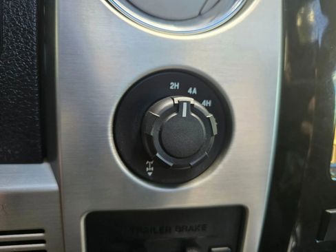 Used 2012 Ford F150 Platinum w/ Max Trailer Tow Pkg image 28