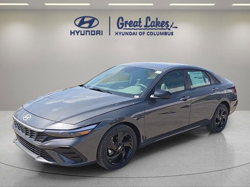 New 2026 Hyundai Elantra Sport FWD image 3