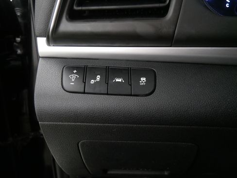 Used 2019 Hyundai Elantra SEL w/ Cargo Package image 26