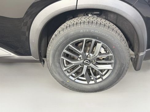 Used 2023 Nissan Rogue S FWD image 11