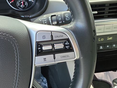 Used 2022 Kia Telluride S FWD image 32