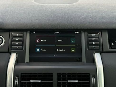 Used 2017 Land Rover Discovery Sport HSE image 22