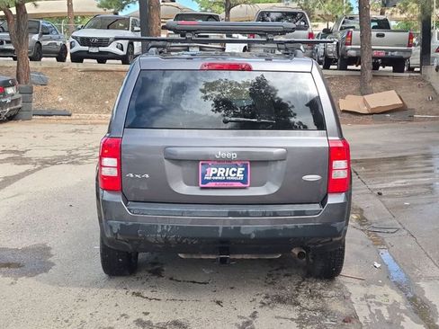 Used 2015 Jeep Patriot Latitude AWD/4WD image 6