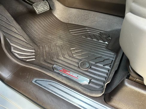 Used 2024 Chevrolet Silverado 1500 RST image 13