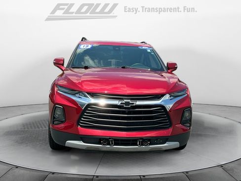 Used 2019 Chevrolet Blazer LT w/ Sun and Wheels Package FWD image 3