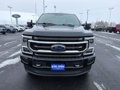 Used 2022 Ford F250 Platinum w/ FX4 Off-Road Package image 8