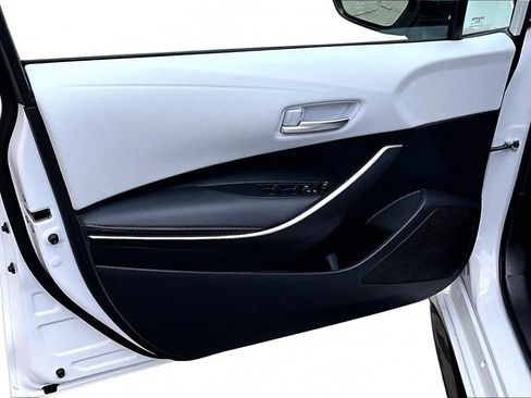 Certified 2025 Toyota Corolla SE w/ Convenience Package FWD image 21