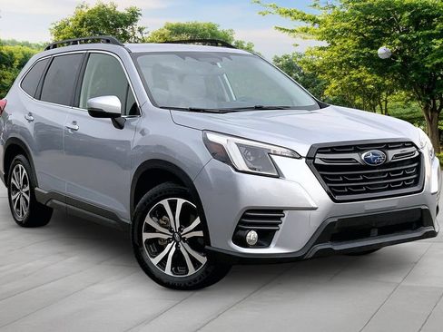 Used 2023 Subaru Forester Limited AWD/4WD image 3